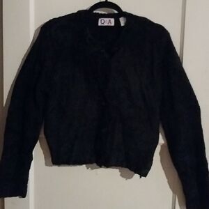 Q&A Black sweater